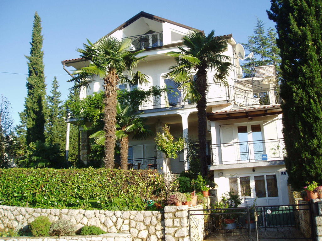 Apartments Villa Elizabet Malinska Ruang foto