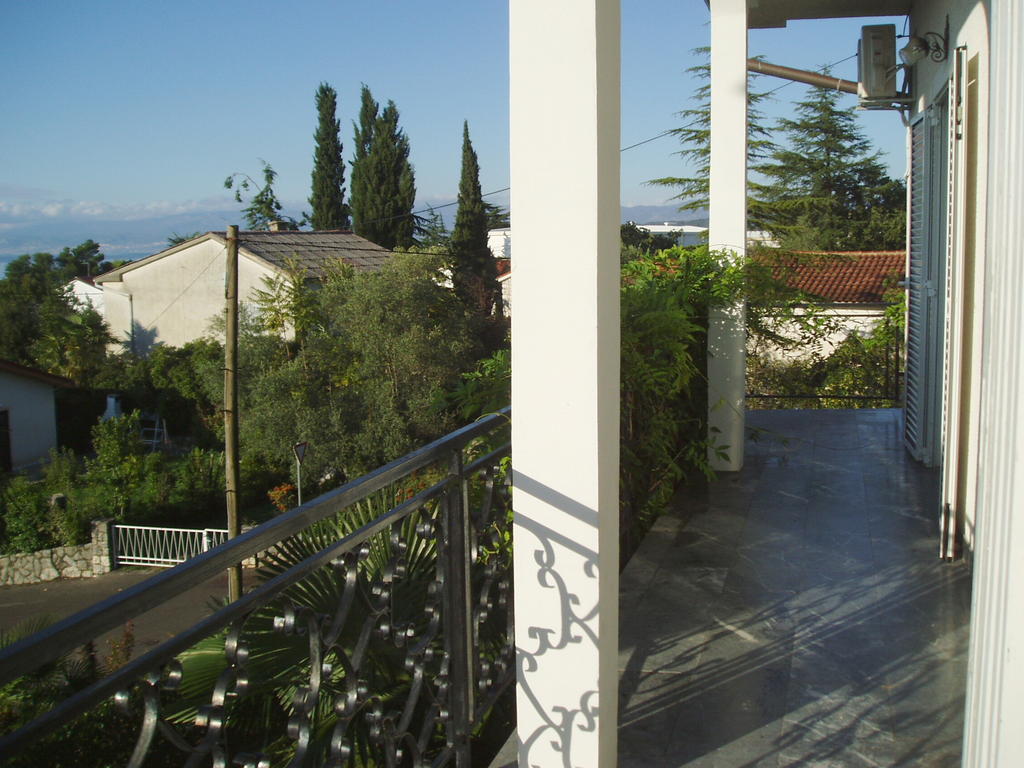 Apartments Villa Elizabet Malinska Ruang foto