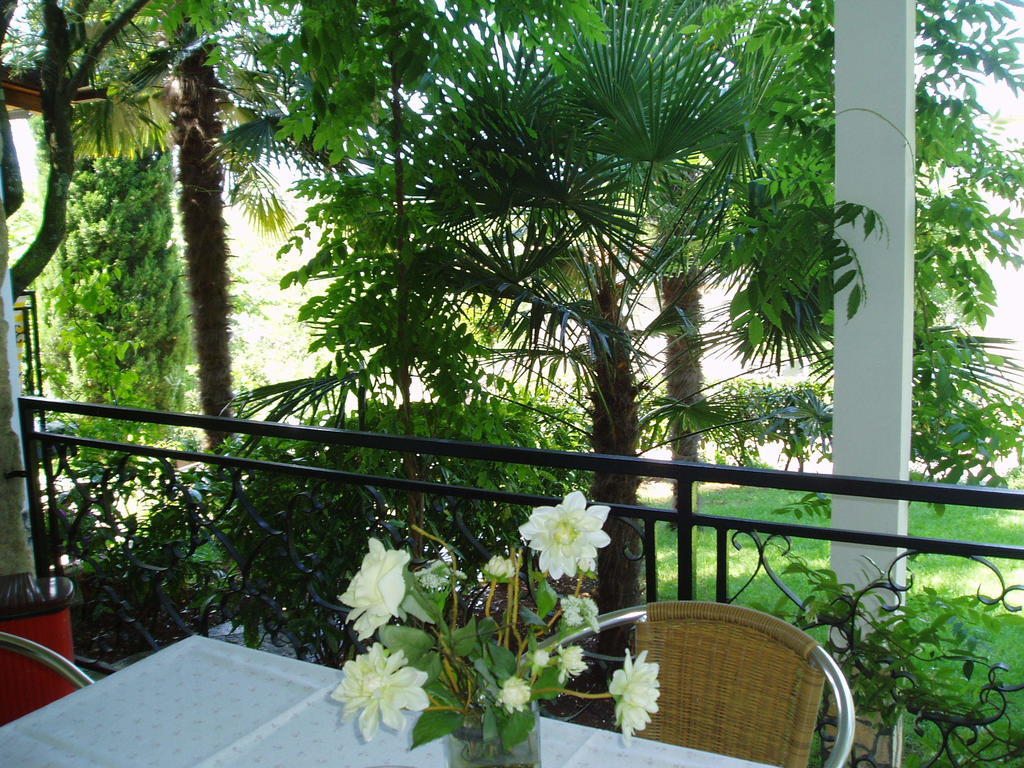 Apartments Villa Elizabet Malinska Ruang foto