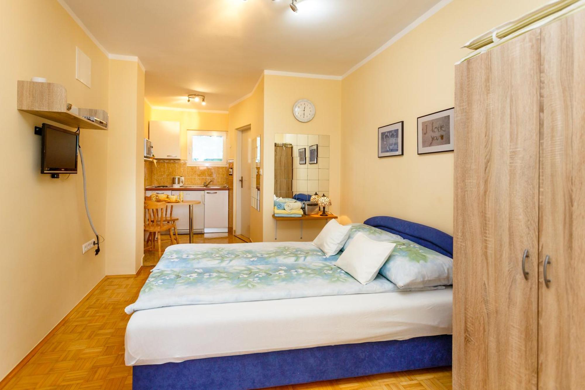 Apartments Villa Elizabet Malinska Bagian luar foto